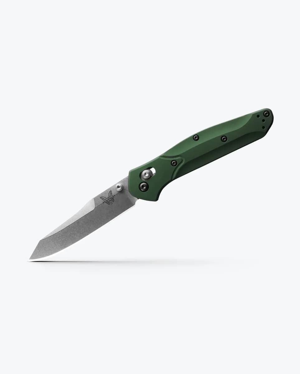 Benchmade 940 Osborne — 3.4 inch reverse tanto blade